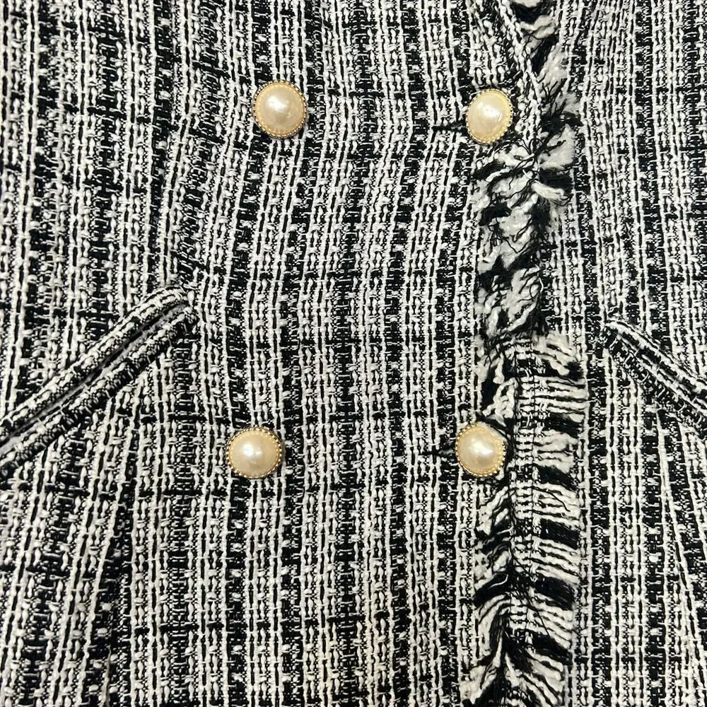 NOBL Ladies Size lg Black And White Blazer - Picture 3 of 6